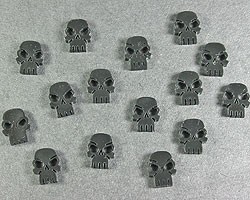 Litko A.: Mini Skulls Black (15)