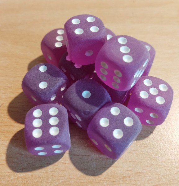 Chessex Frosted Purple w/ White - 12 w6 (16mm)