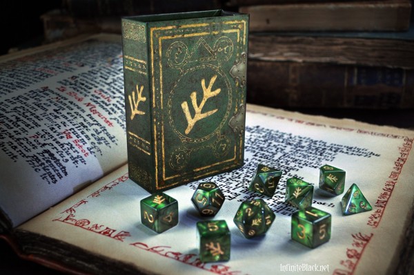 Elder Dice: Unspeakable Tomes - Lovecraft Elder Sign Polyhedral Dice Set